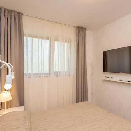 Vitalija Guest house 3*